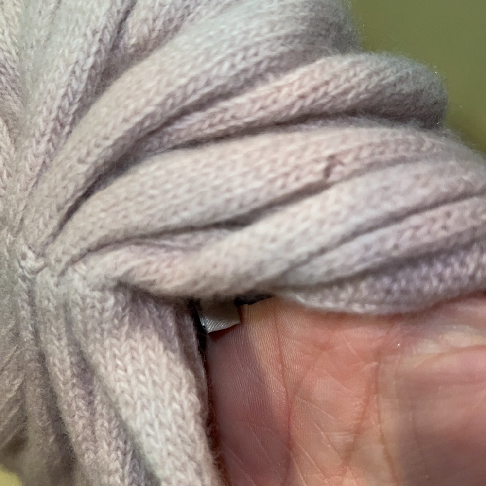 SOLD Miu Miu Cable Knit Wool/Cashmere Turban Style Hat  One Size - Picture 9 of 10